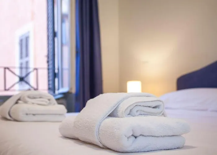Peaceful Apartment In Piazza Venezia\'S Alleys